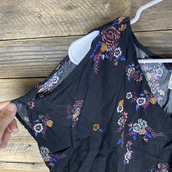 Mudd Womens Sz XL Black Floral Tie Front Cold Shoulder Short Sleeve V-Neck Top - Picture 2 of 9